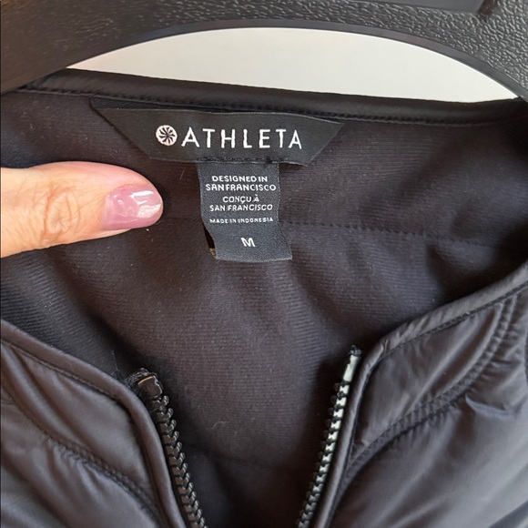 Athleta Alight quilted Jacket NWT - Picture 5 of 6
